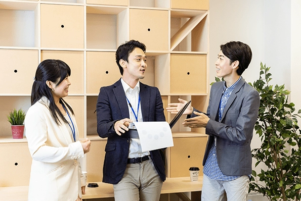 企画営業・販売のお仕事！第二新卒/未経験歓迎！社員寮完備！